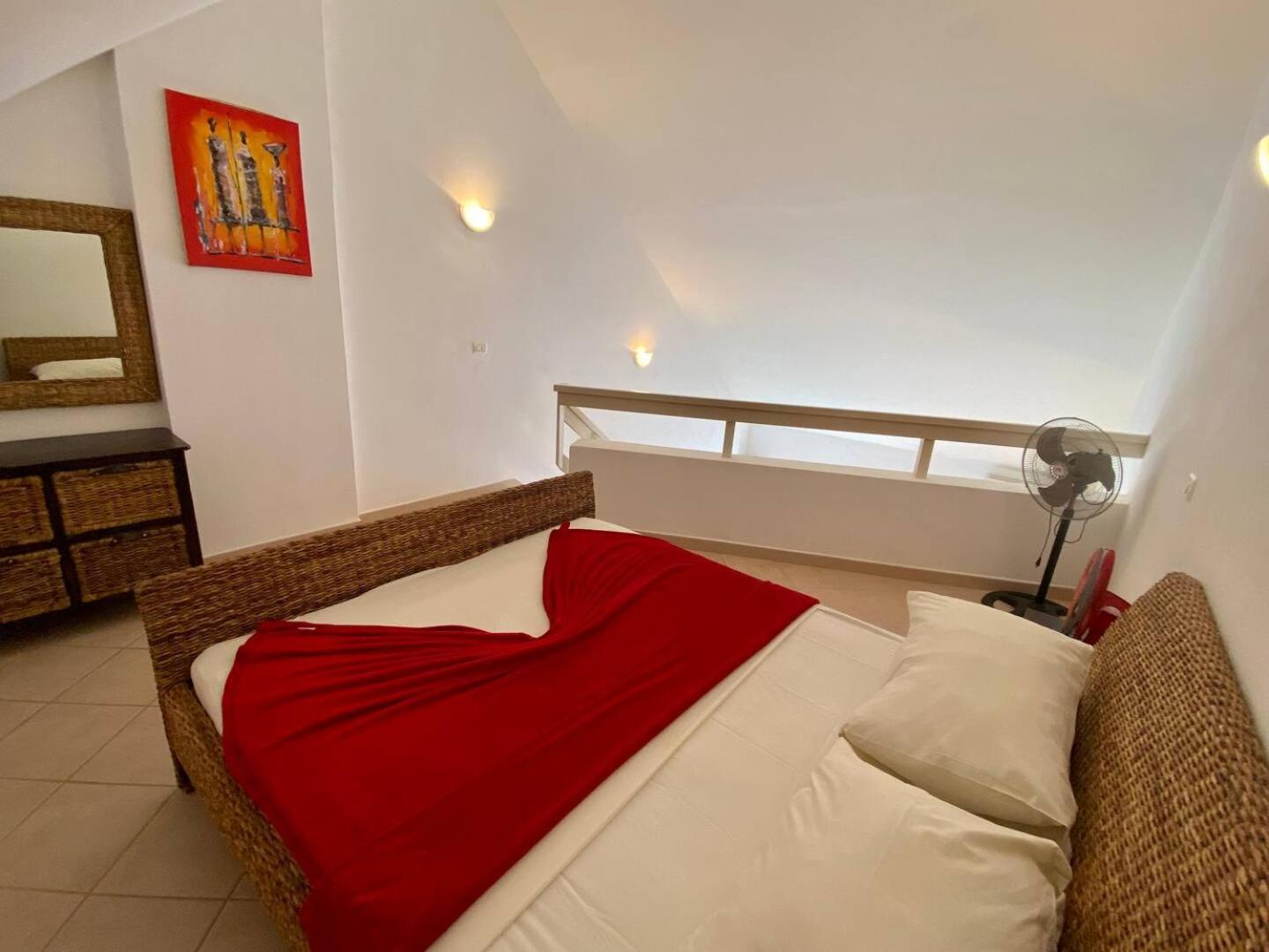 Leme Bedje Two Bedroom - By Bobbywashere Santa Maria Zewnętrze zdjęcie